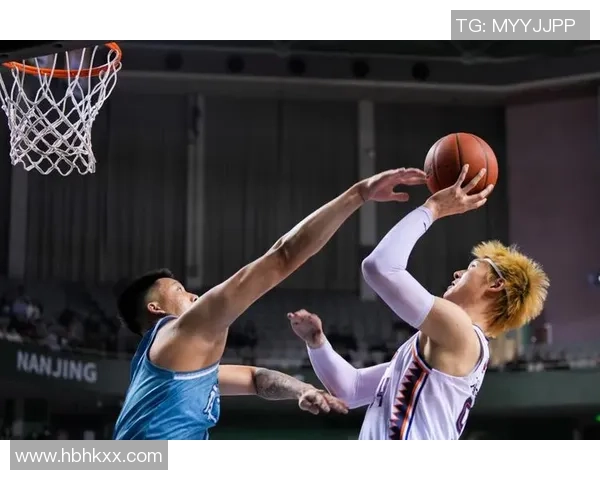 南京篮球队比赛经验分析与提升策略探讨助力球队发展