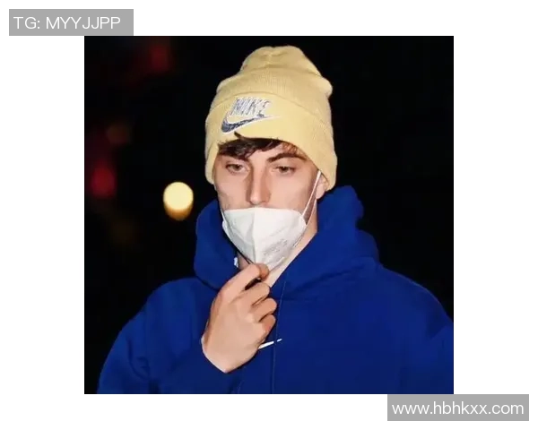 帅气足球明星头像女生的时尚魅力与个性展示