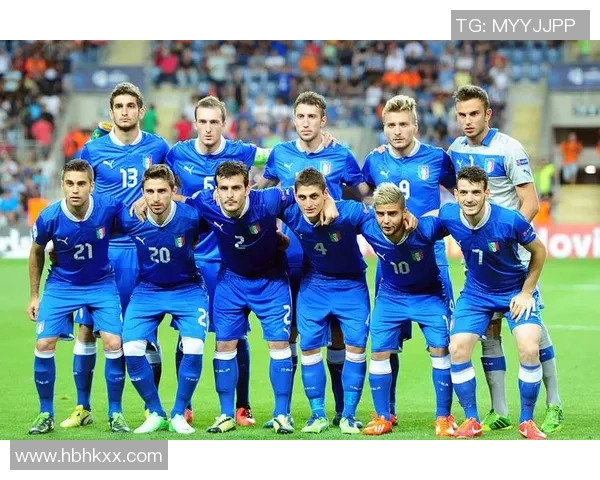 足球明星齐聚一堂共舞盛典展现激情与荣耀的精彩瞬间 足球明星齐聚一堂共舞盛典展现激情与荣耀的精彩瞬间